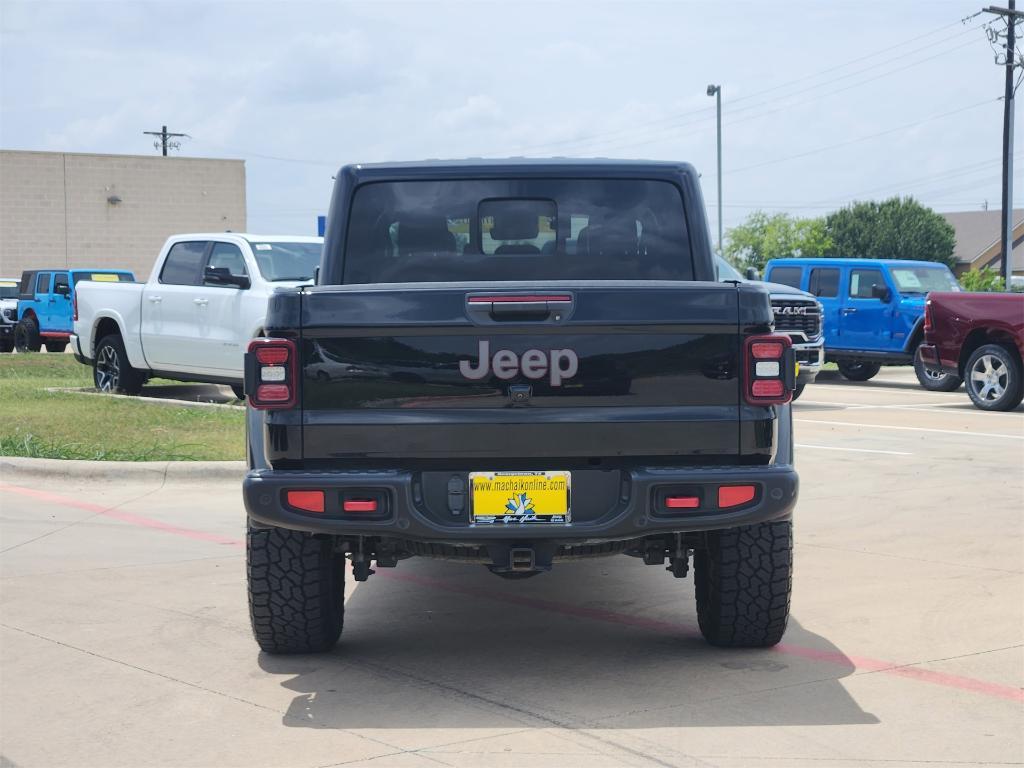 used 2021 Jeep Gladiator car, priced at $32,488