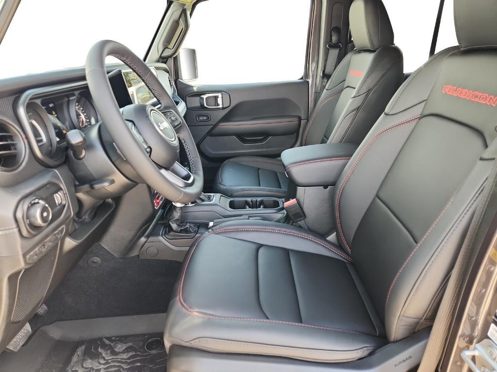 new 2025 Jeep Wrangler car, priced at $70,982