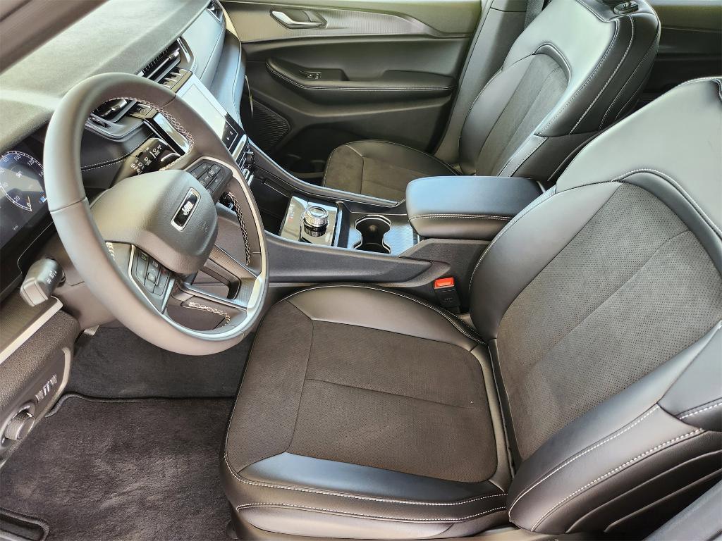 new 2025 Jeep Grand Cherokee L car, priced at $42,973
