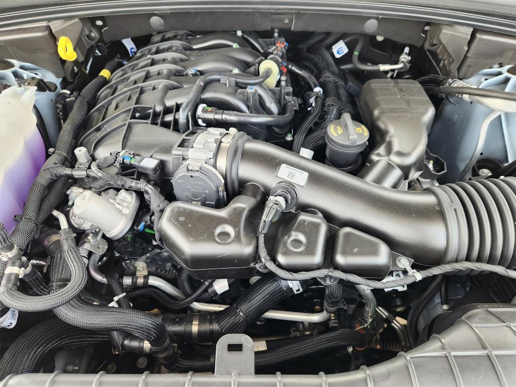 new 2025 Jeep Grand Cherokee car, priced at $38,434