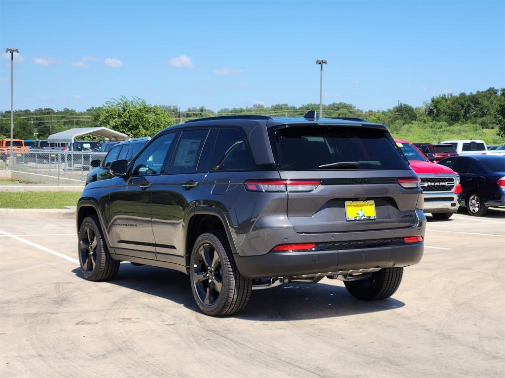 new 2025 Jeep Grand Cherokee car, priced at $44,530