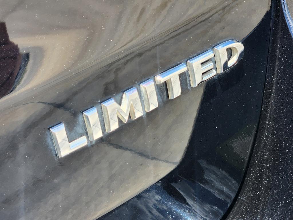 used 2020 Jeep Grand Cherokee car, priced at $17,470