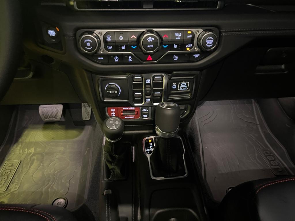 new 2025 Jeep Wrangler car, priced at $65,672