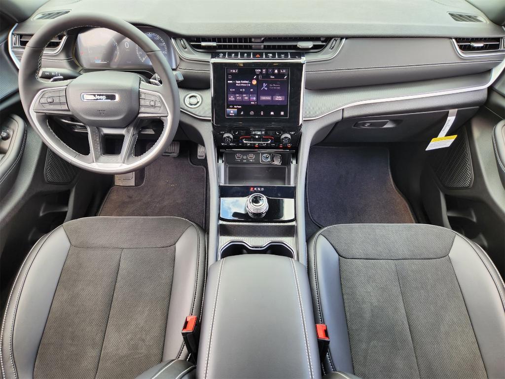 new 2025 Jeep Grand Cherokee L car, priced at $42,224