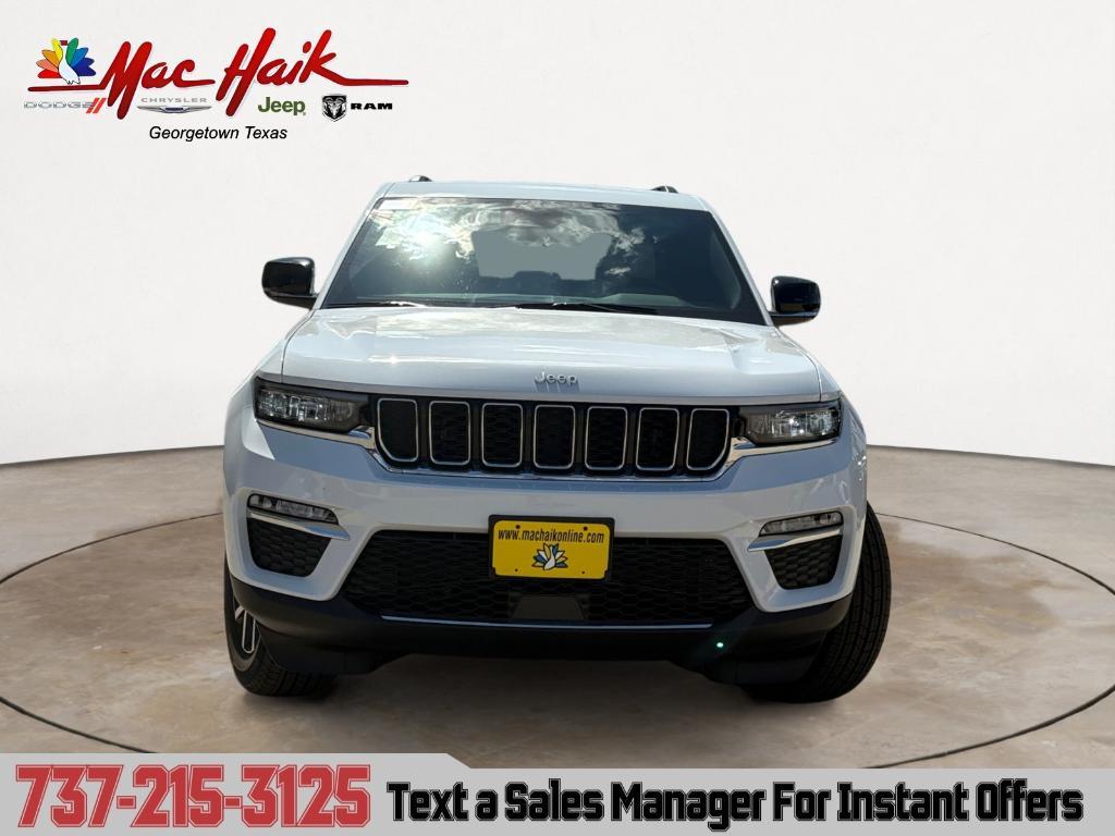 new 2025 Jeep Grand Cherokee car, priced at $42,243