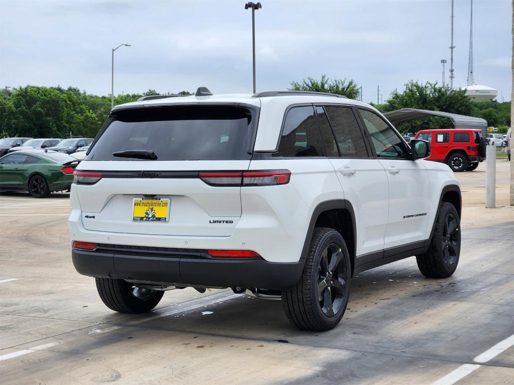 new 2025 Jeep Grand Cherokee car, priced at $44,026
