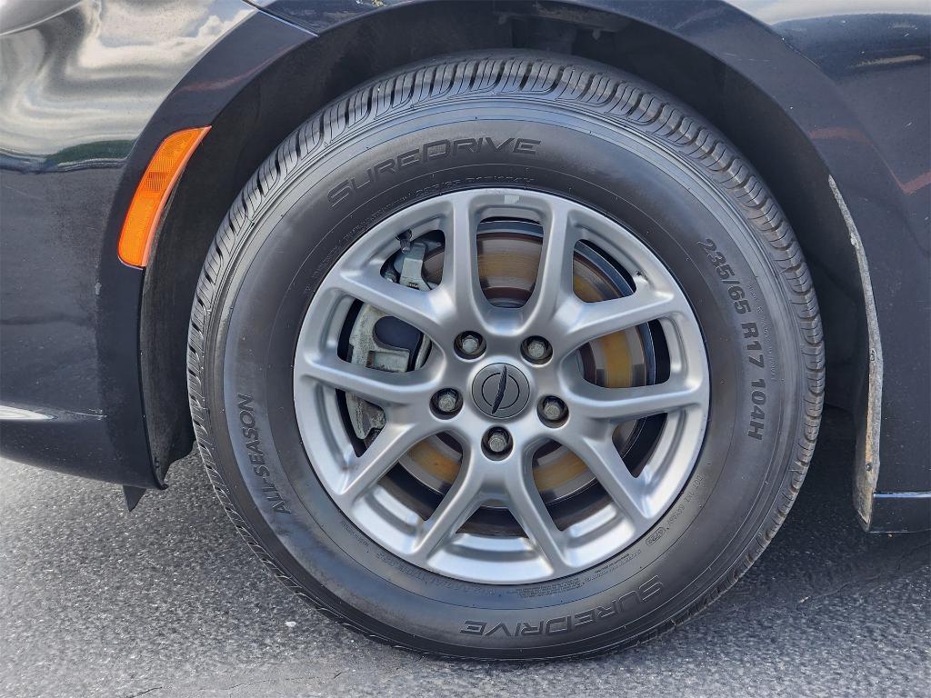 used 2022 Chrysler Pacifica car, priced at $17,988