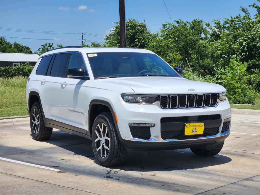 new 2025 Jeep Grand Cherokee L car, priced at $48,439
