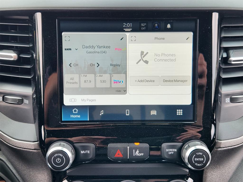 new 2025 Ram 1500 car, priced at $43,561