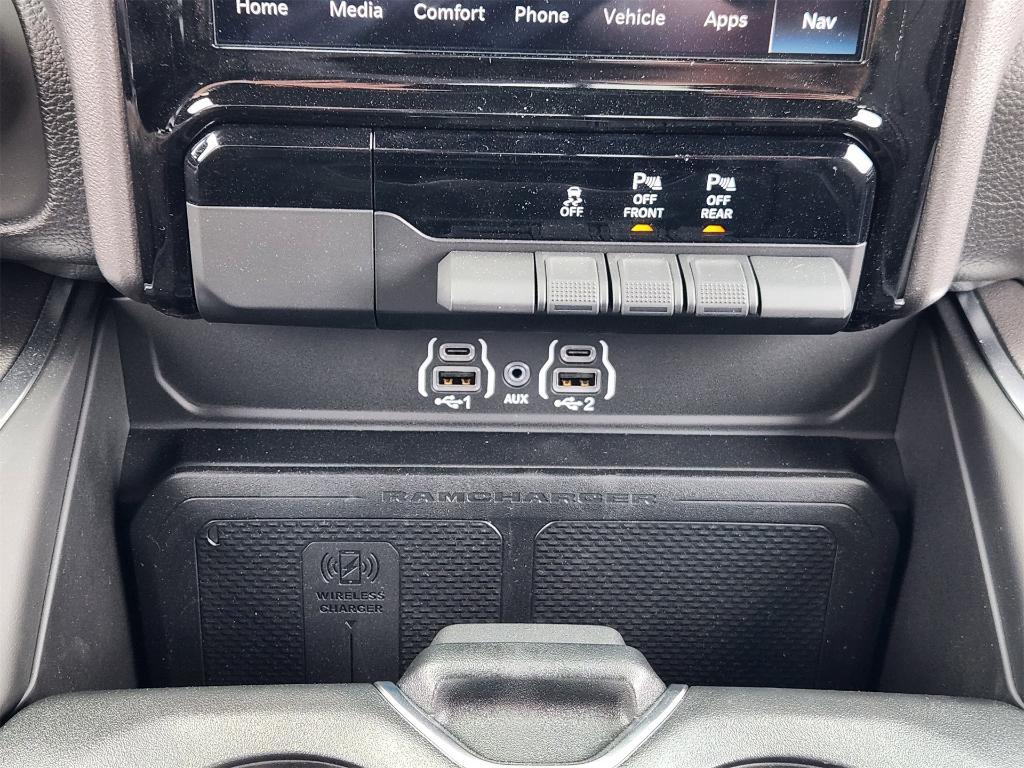 new 2025 Ram 1500 car, priced at $69,568