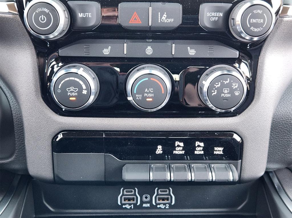 new 2025 Ram 1500 car, priced at $45,452