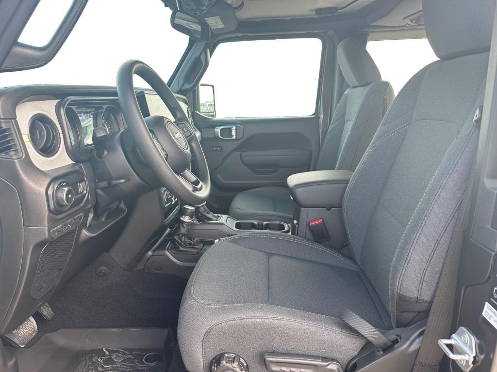 new 2025 Jeep Wrangler car, priced at $35,584