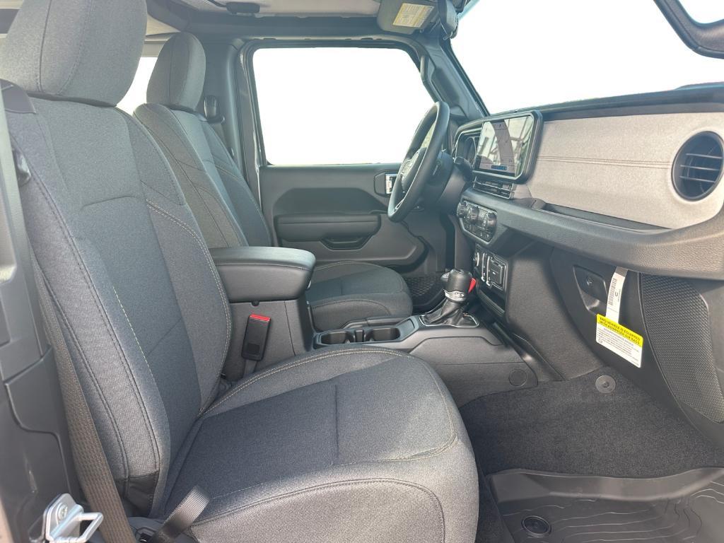 new 2025 Jeep Wrangler car, priced at $35,584