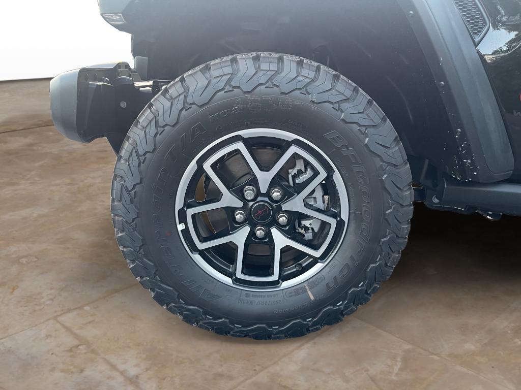 new 2025 Jeep Wrangler car, priced at $50,093