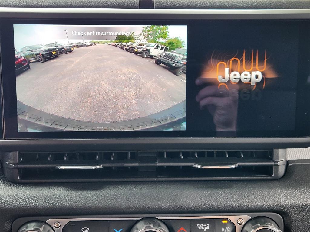 new 2025 Jeep Wrangler car, priced at $44,851