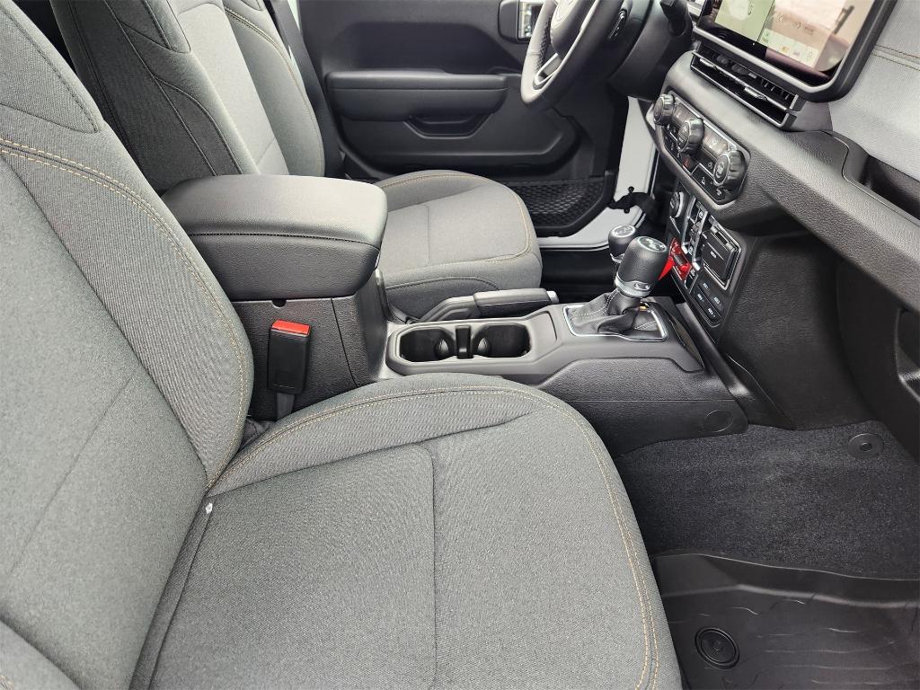 new 2025 Jeep Wrangler car, priced at $44,851