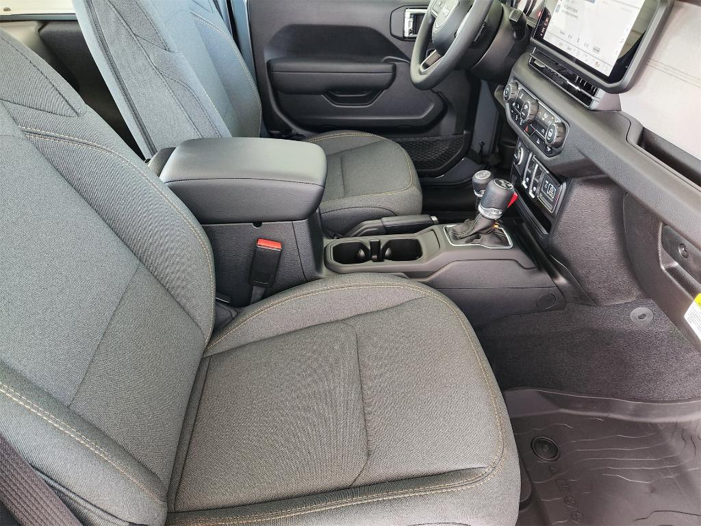 new 2025 Jeep Wrangler car, priced at $34,392