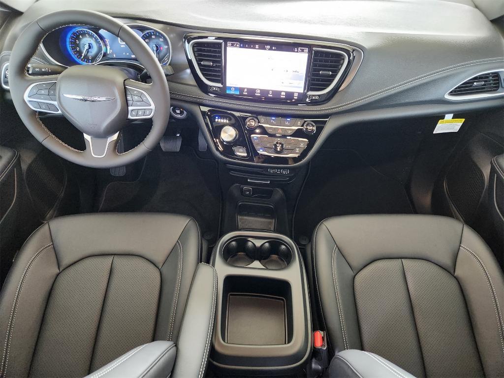 new 2025 Chrysler Pacifica car, priced at $38,196
