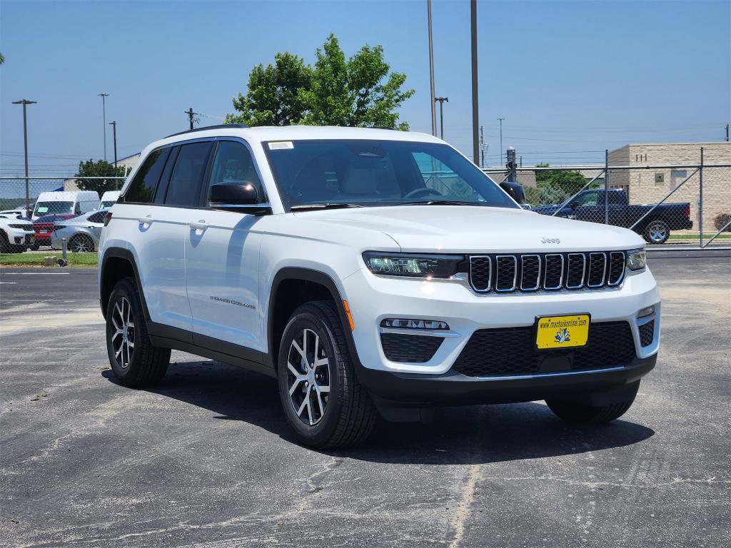 new 2025 Jeep Grand Cherokee car, priced at $42,365