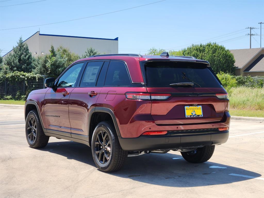 new 2025 Jeep Grand Cherokee car, priced at $40,274