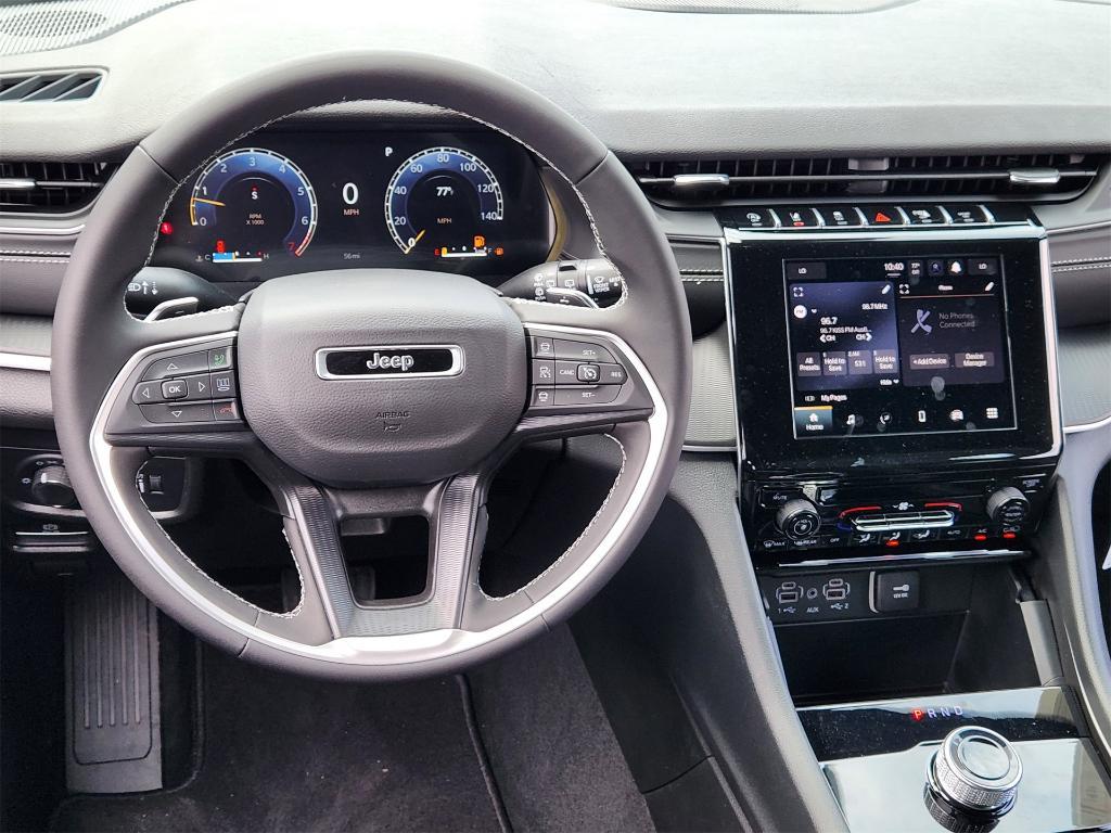 new 2025 Jeep Grand Cherokee car, priced at $35,198