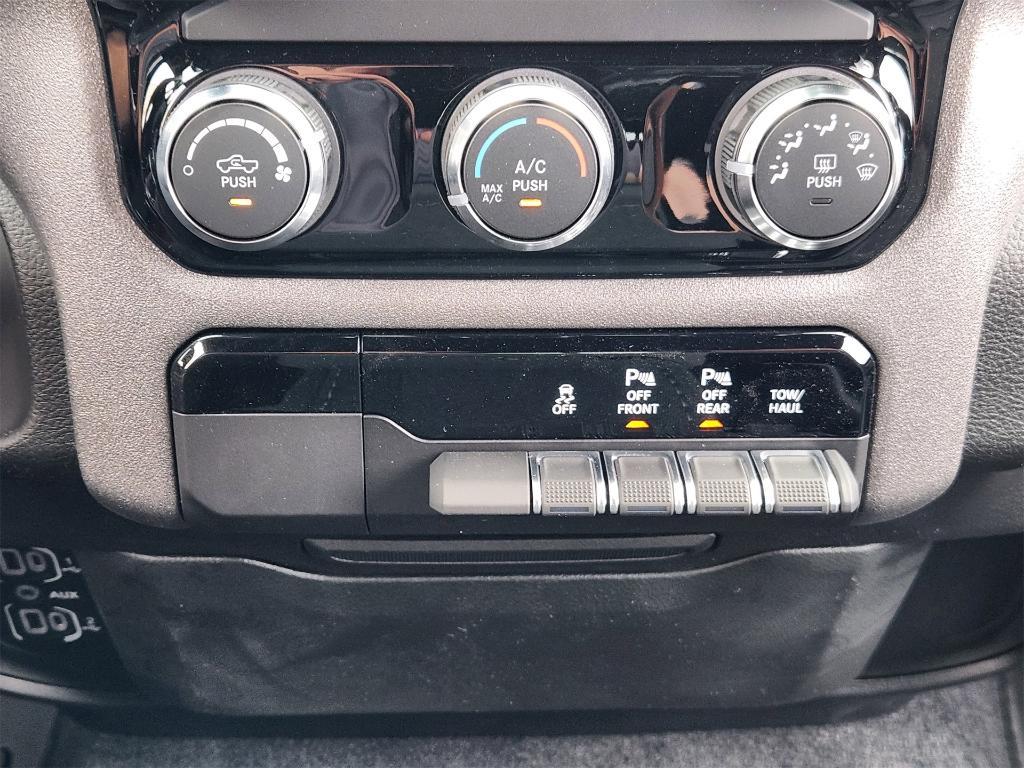 new 2025 Ram 1500 car, priced at $45,066