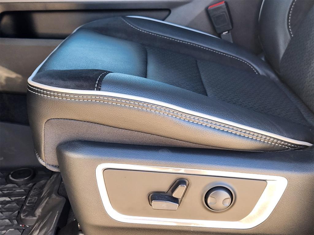 new 2025 Ram 1500 car, priced at $55,978