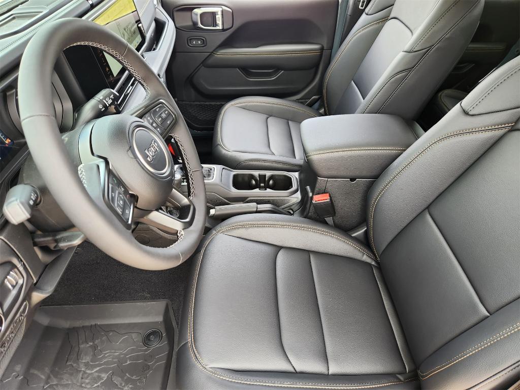 new 2025 Jeep Gladiator car, priced at $41,426