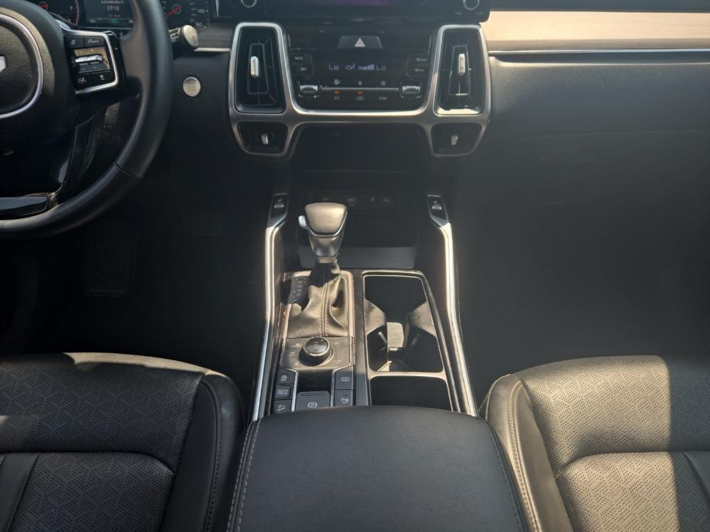 used 2023 Kia Sorento car, priced at $27,986