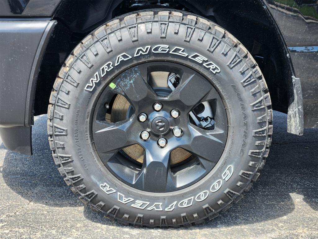new 2025 Ram 1500 car, priced at $46,268