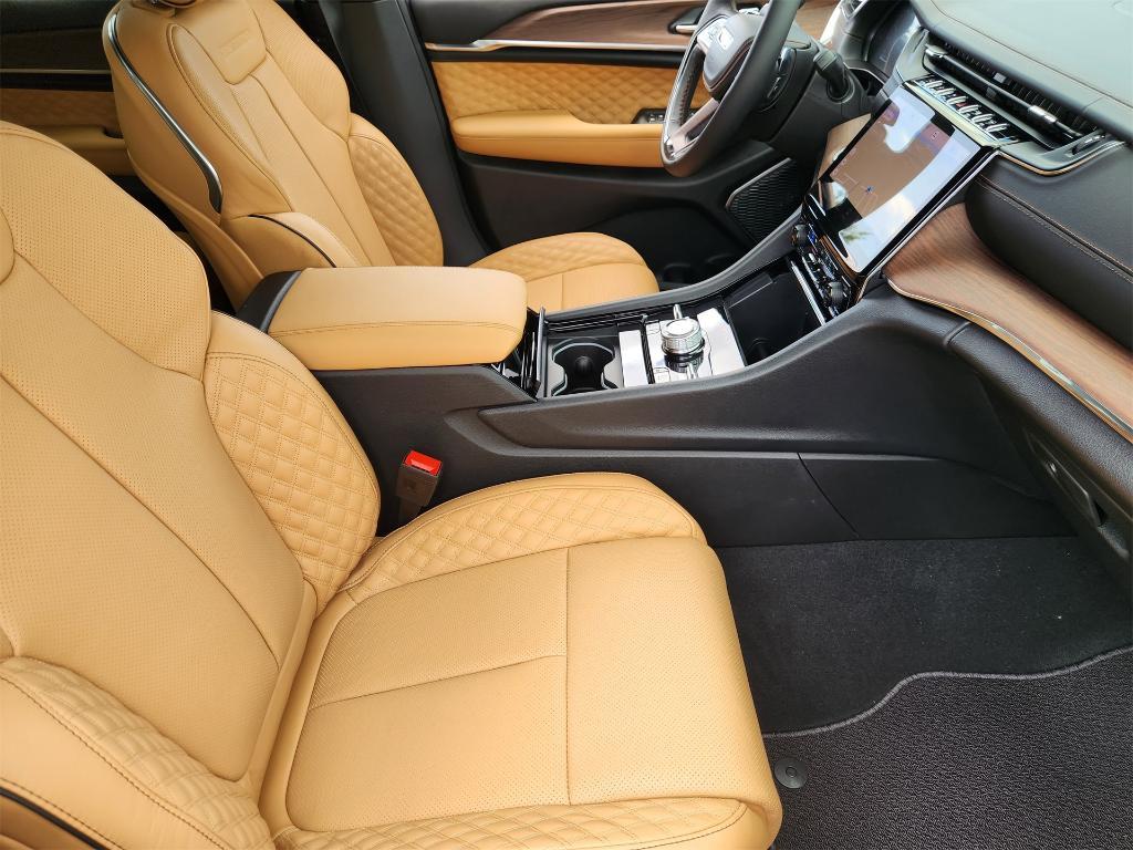 new 2025 Jeep Grand Cherokee L car, priced at $58,713