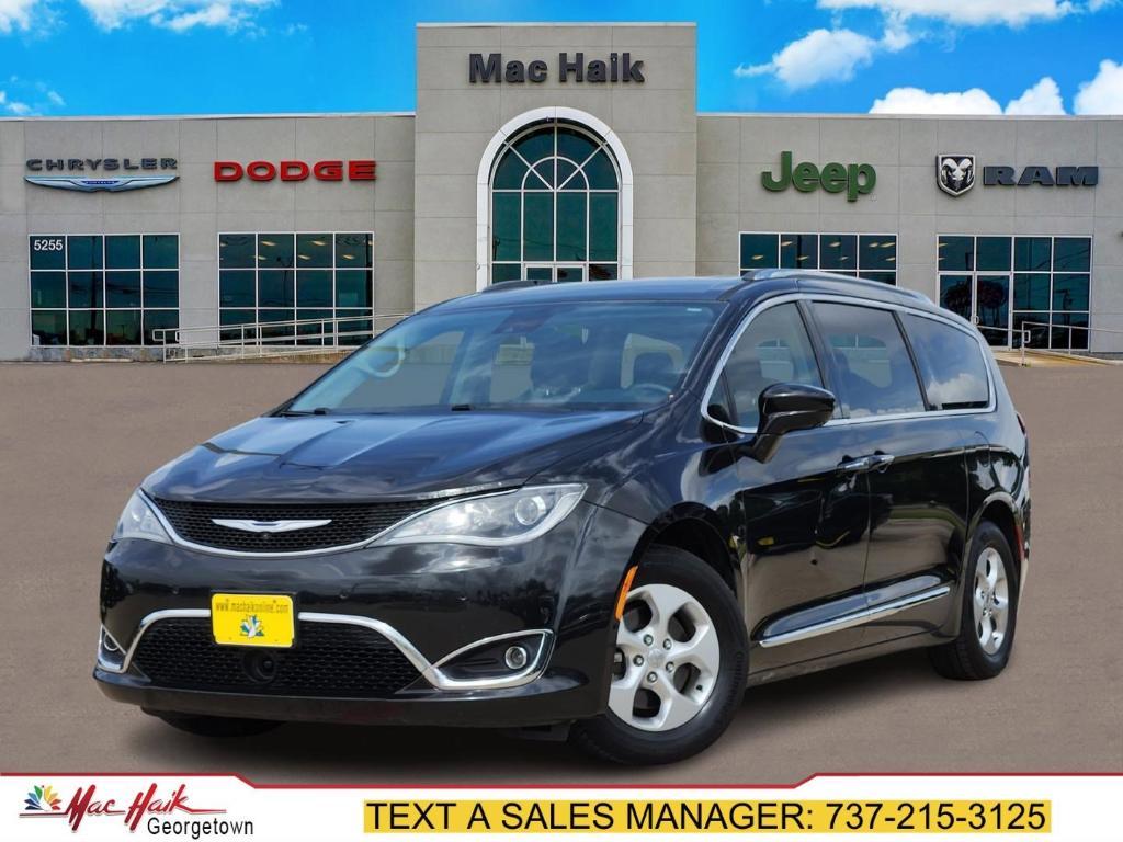 used 2017 Chrysler Pacifica car