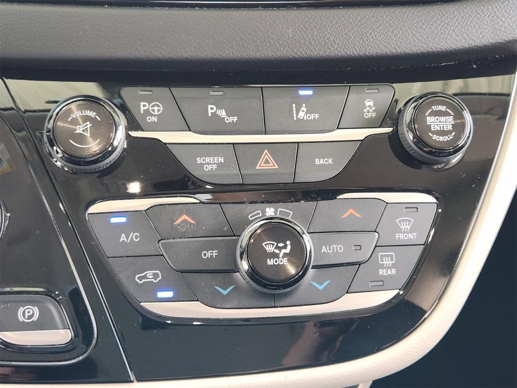 used 2017 Chrysler Pacifica car