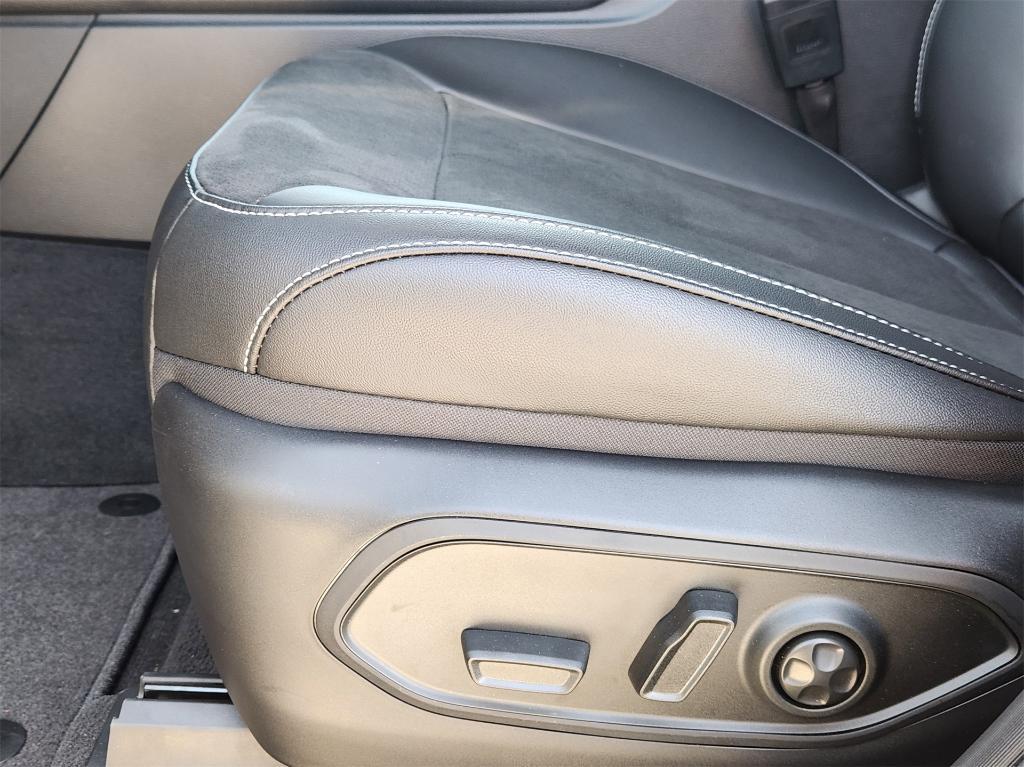 new 2025 Jeep Grand Cherokee L car, priced at $42,791