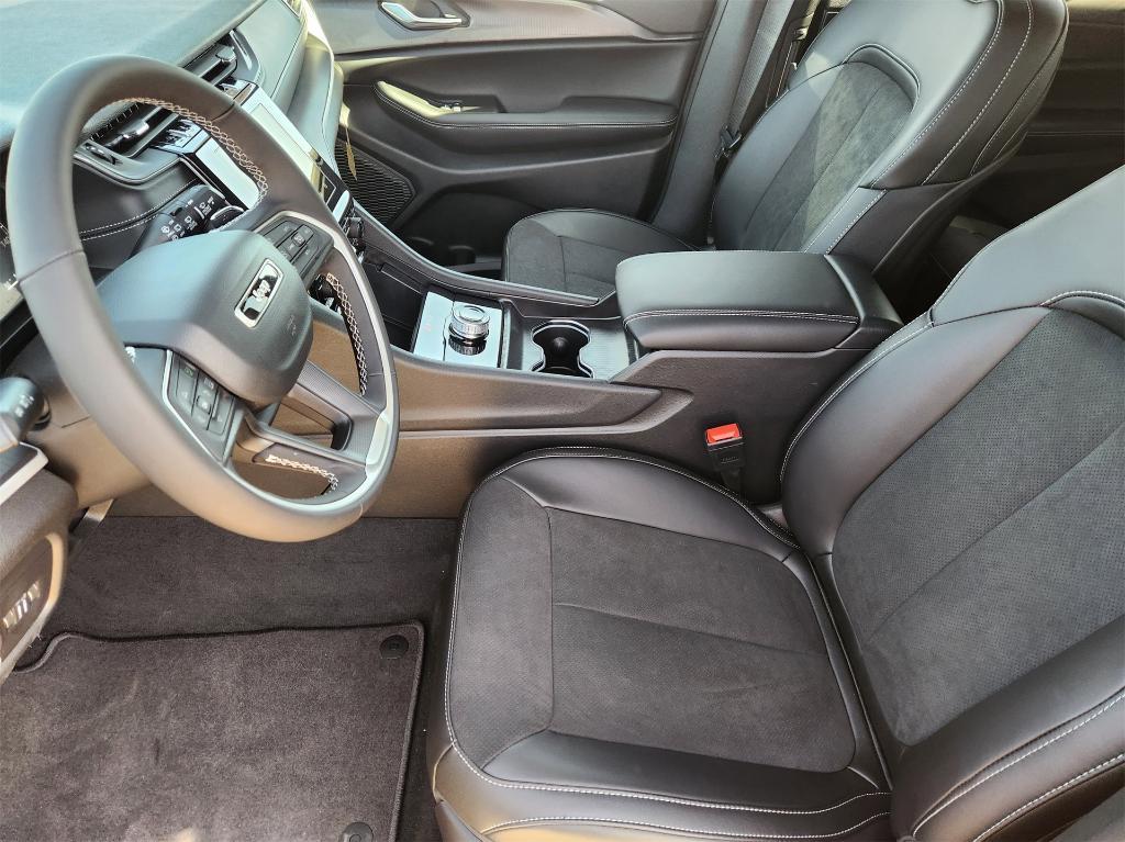 new 2025 Jeep Grand Cherokee L car, priced at $42,791