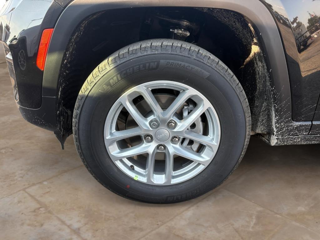 new 2025 Jeep Grand Cherokee car, priced at $36,106