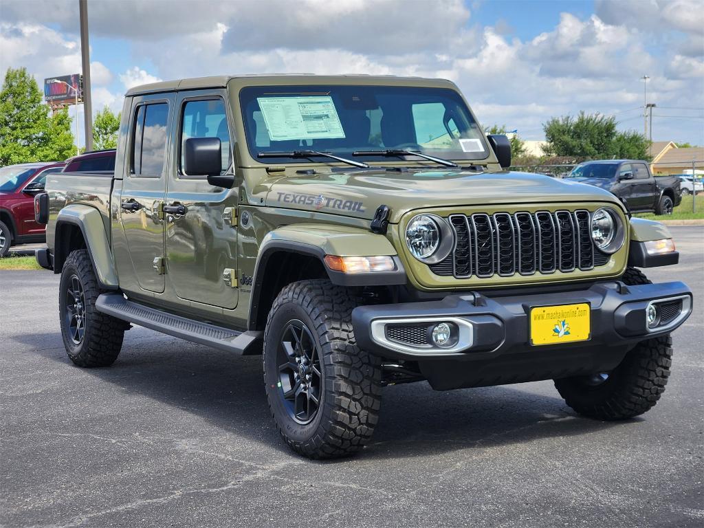 new 2025 Jeep Gladiator car, priced at $43,103