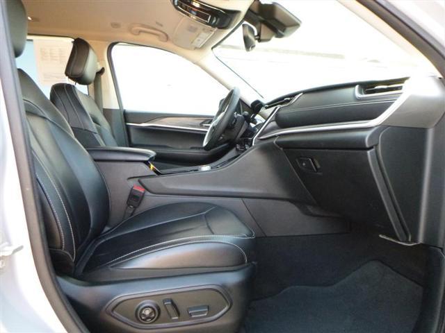 used 2023 Jeep Grand Cherokee car, priced at $33,741