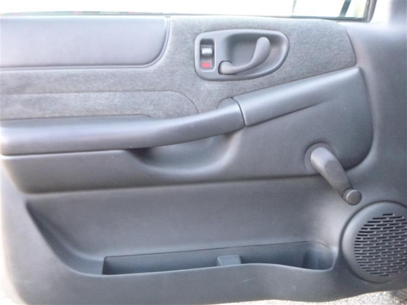 used 2001 Chevrolet S-10 car, priced at $5,995