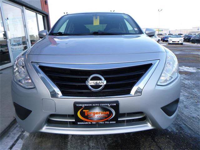 used 2018 Nissan Versa car