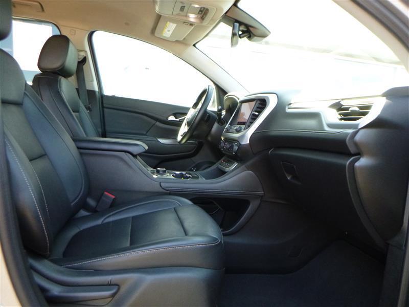 used 2023 GMC Acadia car, priced at $28,742