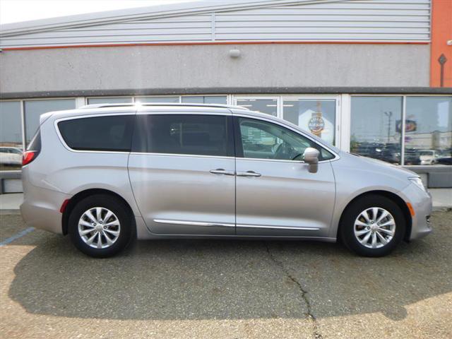 used 2019 Chrysler Pacifica car, priced at $10,995