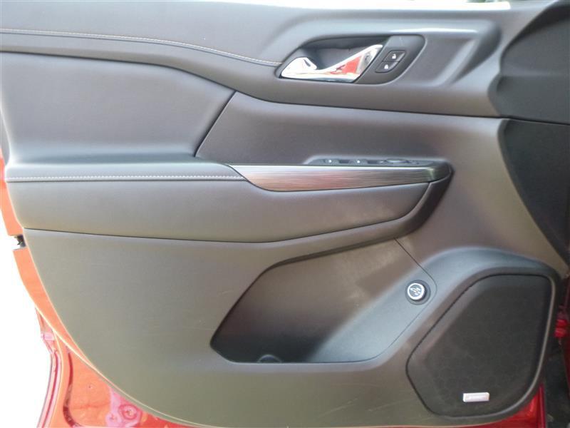 used 2023 GMC Acadia car, priced at $27,989
