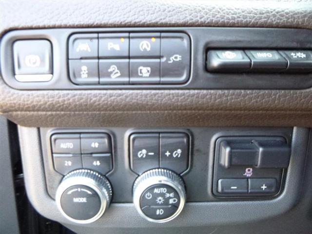 used 2022 GMC Yukon XL car, priced at $63,732