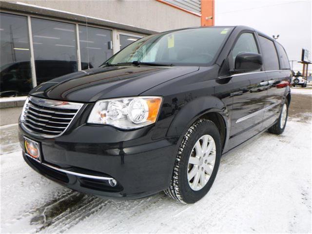 used 2015 Chrysler Town & Country car