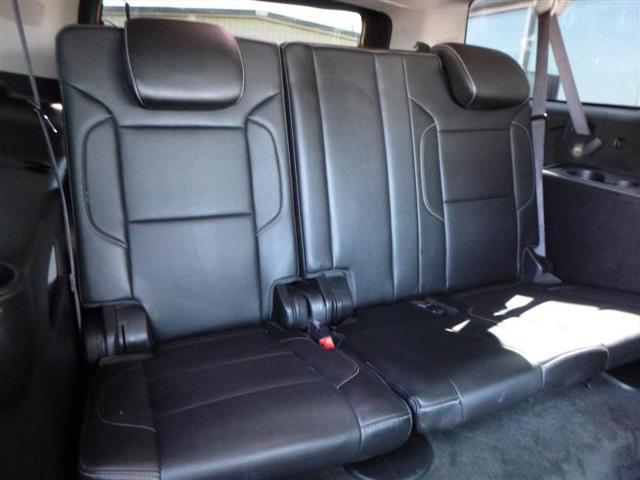 used 2015 Chevrolet Suburban car, priced at $22,881