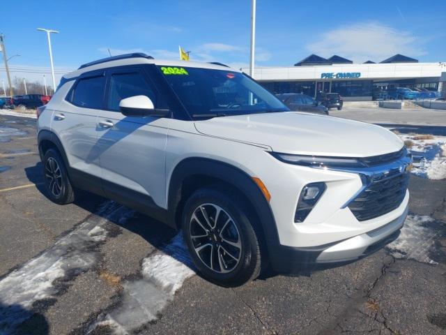 used 2024 Chevrolet TrailBlazer car, priced at $23,414