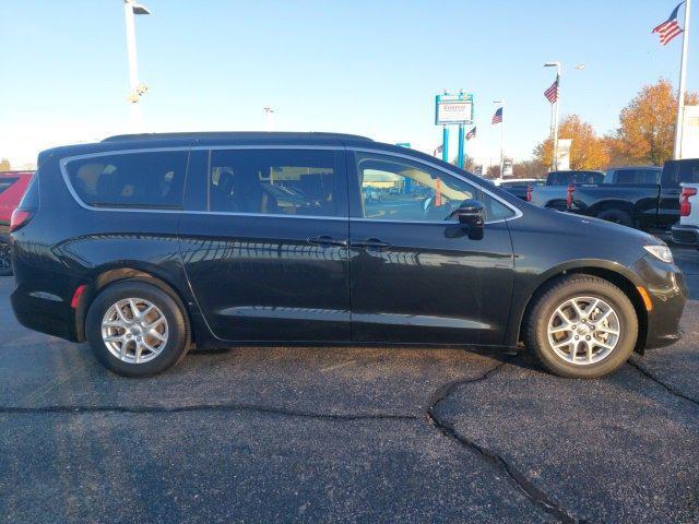 used 2022 Chrysler Pacifica car, priced at $21,882