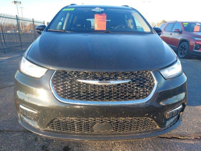 used 2022 Chrysler Pacifica car, priced at $21,882