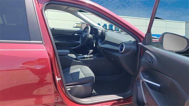 used 2025 Chevrolet Trax car, priced at $22,400